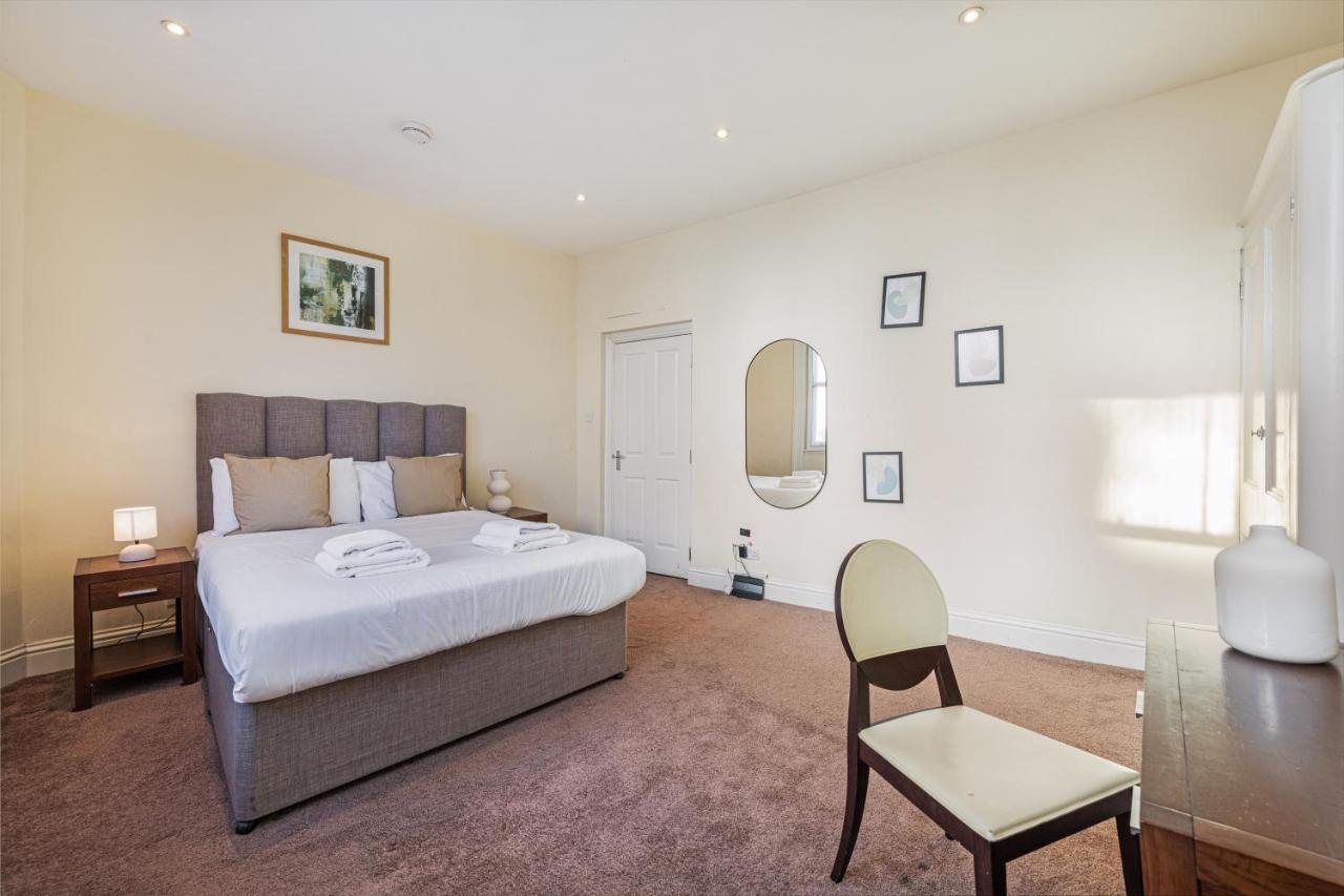 Stayo Leicester Square Лондон Экстерьер фото